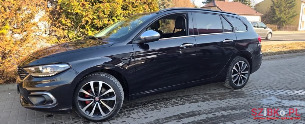 2017' Fiat Tipo photo #4