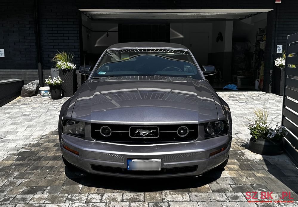 2006' Ford Mustang 4.0 V6 photo #2