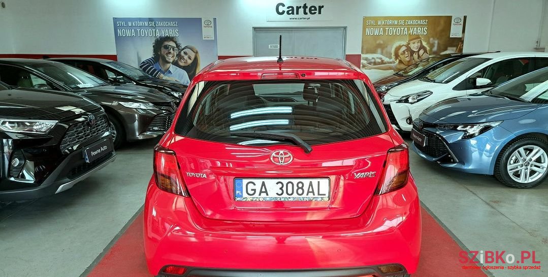 2016' Toyota Yaris photo #6