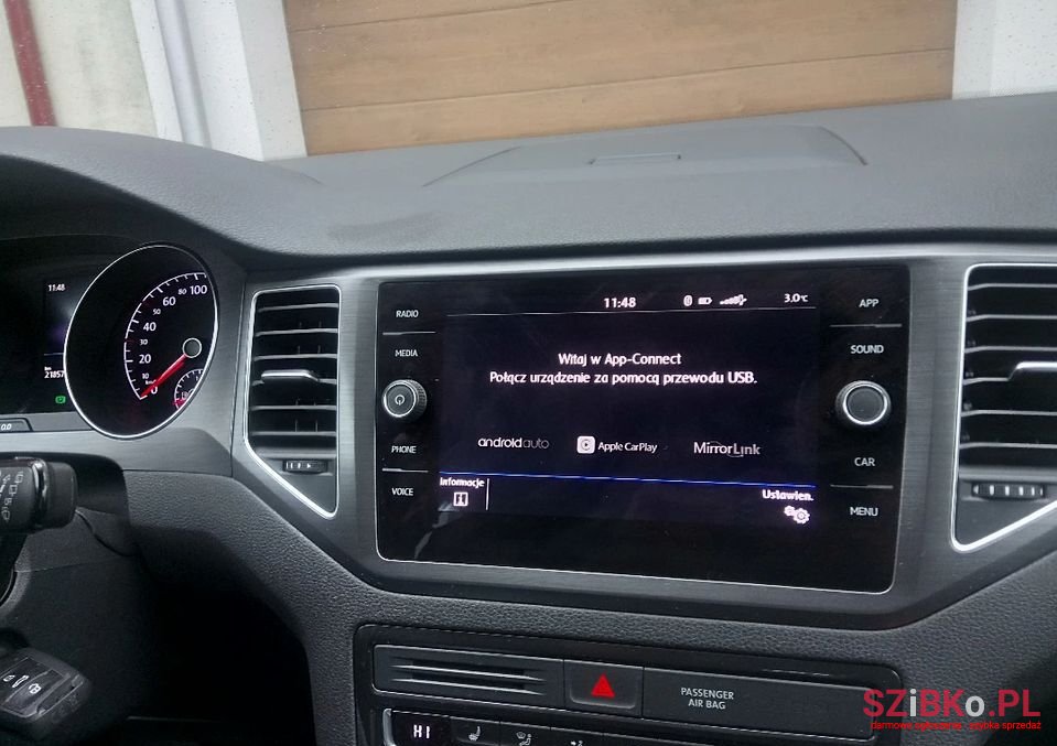 2019' Volkswagen Golf photo #6