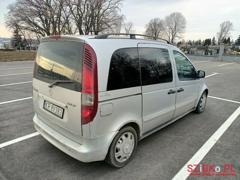 2004' Mercedes-Benz Vaneo photo #3