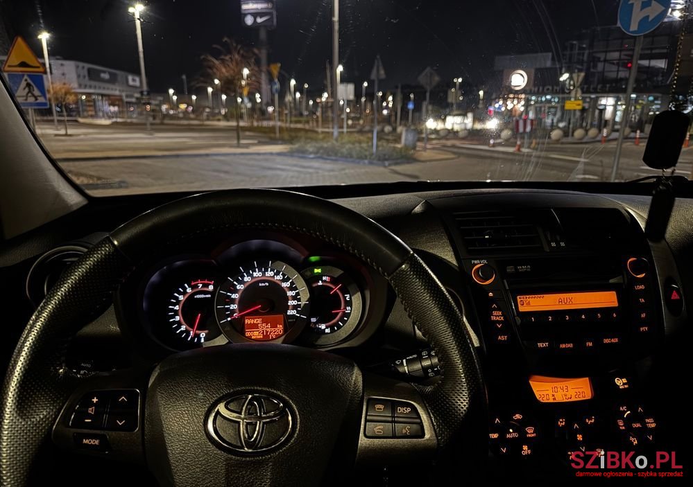 2010' Toyota RAV4 photo #3