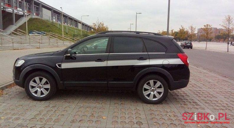 2007' Chevrolet Captiva photo #1