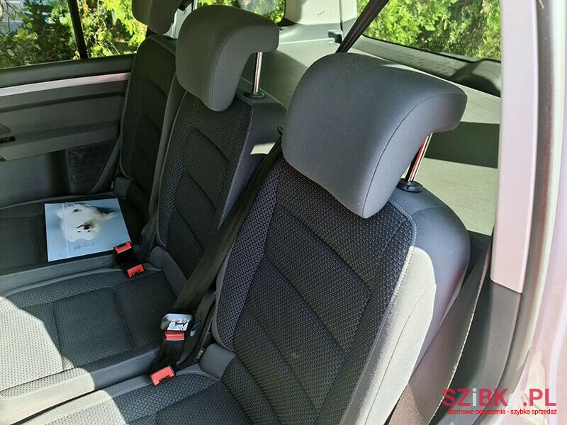 2012' Volkswagen Touran photo #6