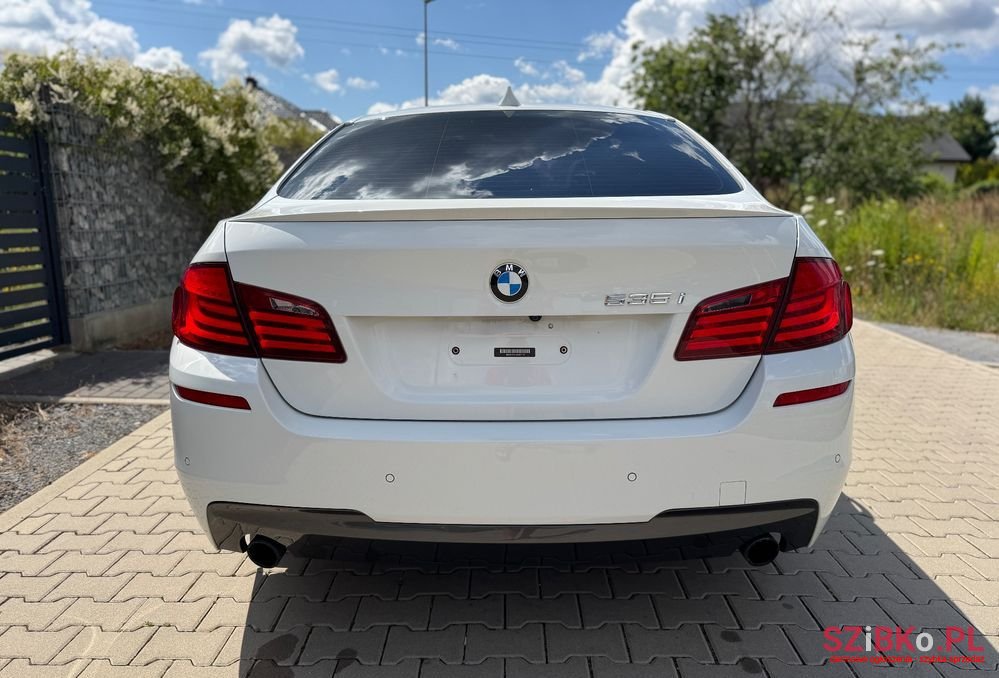 2012' BMW 5 Series 535I Xdrive photo #6