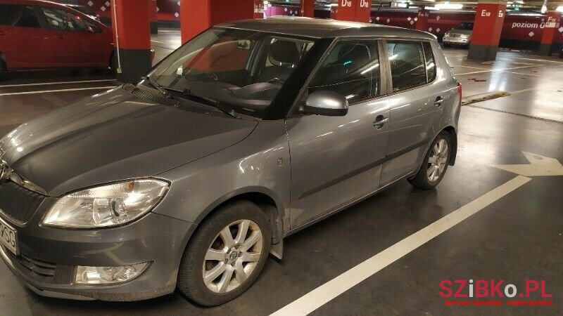 2011' Skoda Fabia photo #1