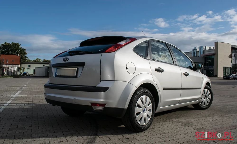 2004' Ford Focus photo #4