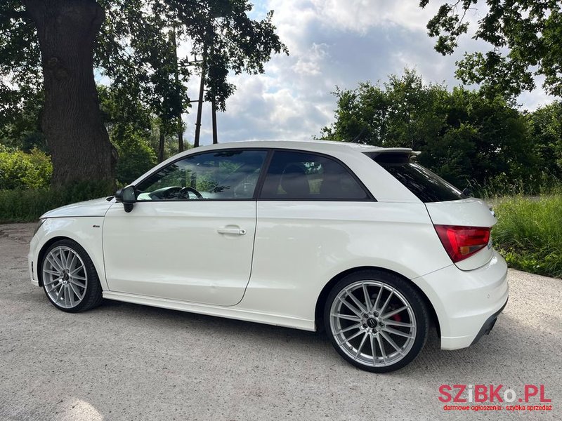 2011' Audi A1 2.0 Tdi S Line Sportpaket photo #6