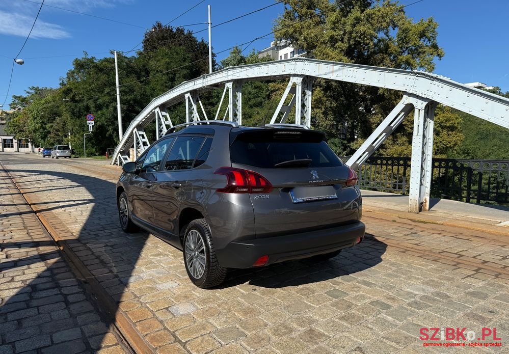 2017' Peugeot 2008 photo #6