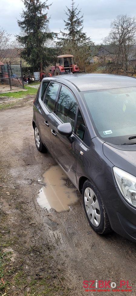 2011' Opel Meriva 1.4 Essentia photo #2