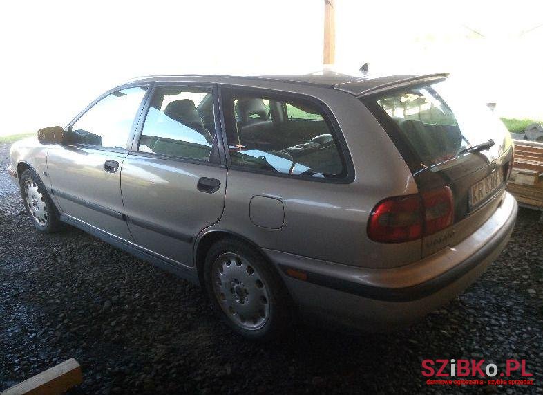 1998' Volvo V40 photo #2