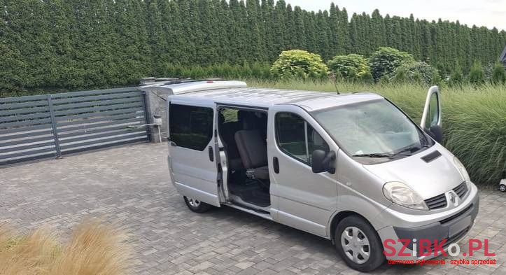 2012' Renault Trafic photo #2