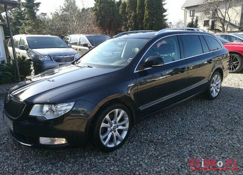 2013' Skoda Superb photo #1