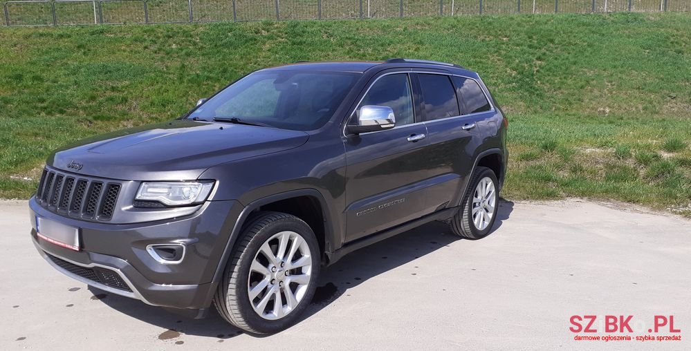 2017' Jeep Grand Cherokee photo #2