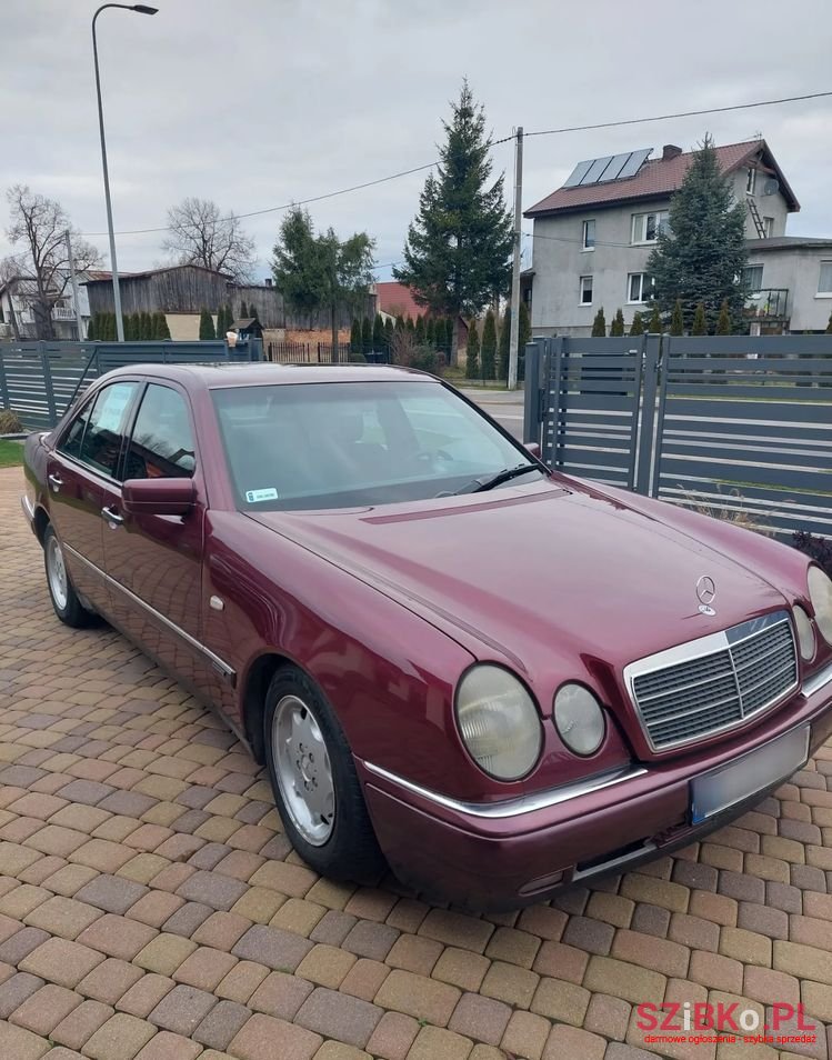 1996' Mercedes-Benz E-Class 290 Td Elegance photo #5
