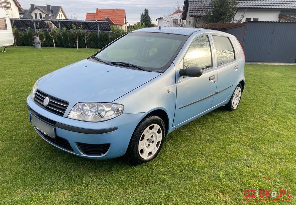 2004' Fiat Punto 1.2 8V photo #2