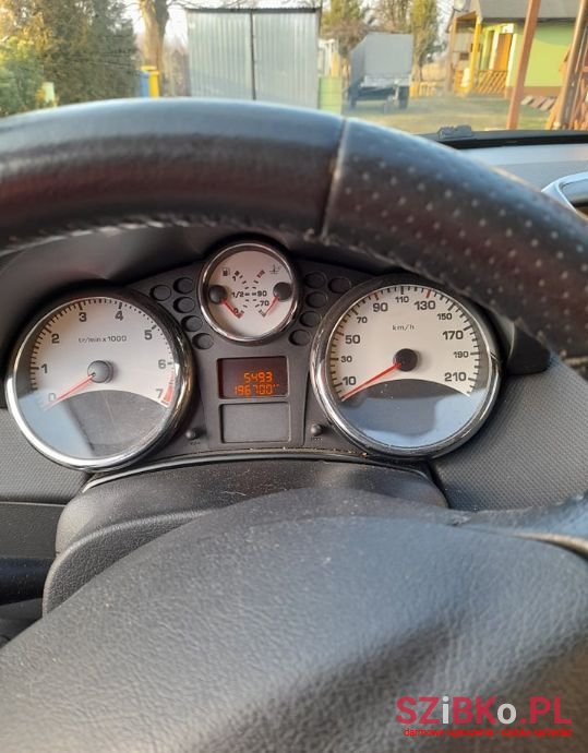 2011' Peugeot 207 Sw photo #5