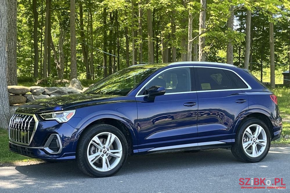 2021' Audi Q3 photo #6