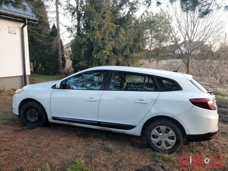 2010' Renault Megane photo #1