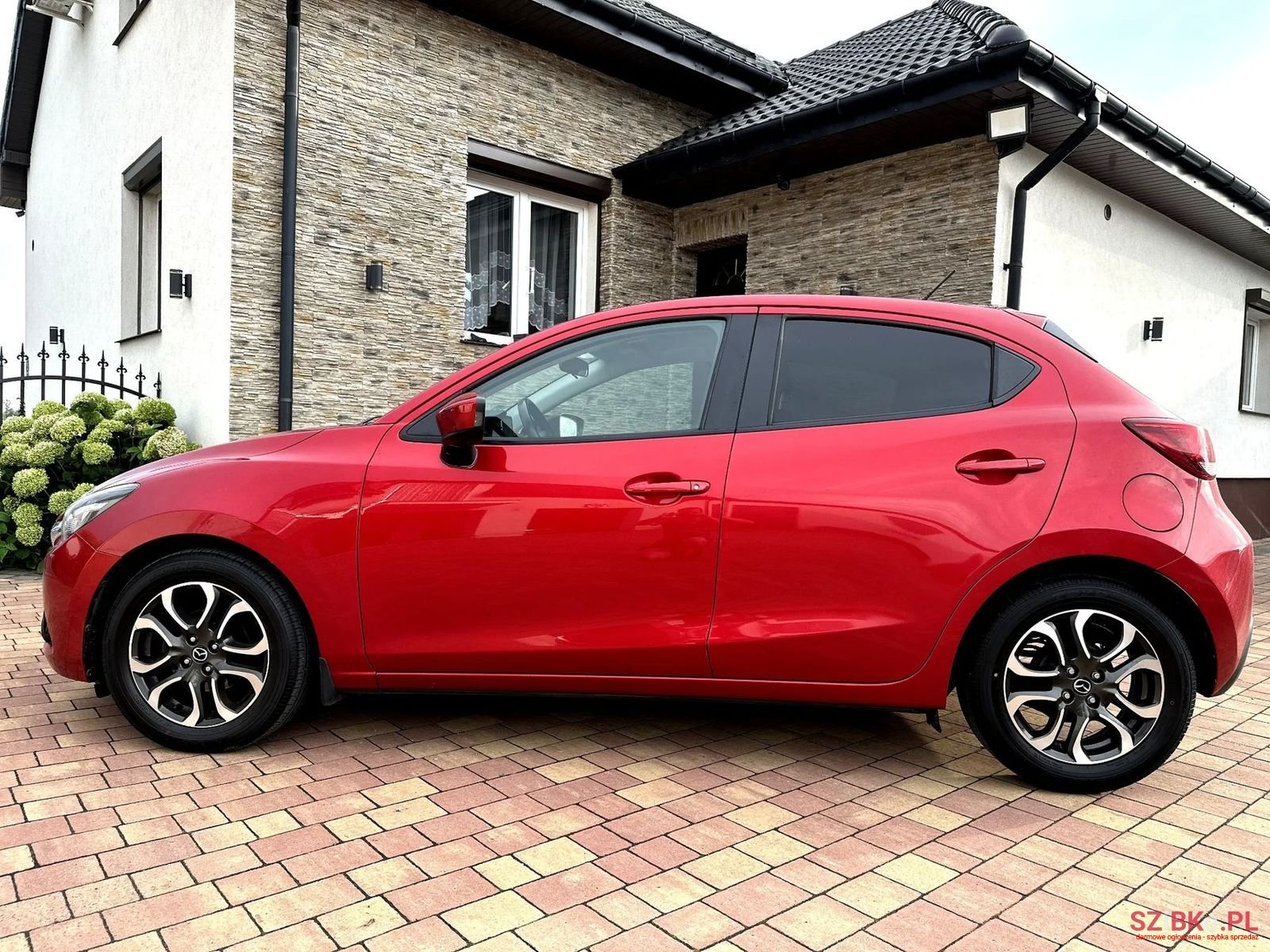 2017' Mazda 2 photo #5