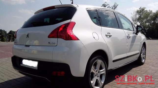 2012' Peugeot 3008 photo #3