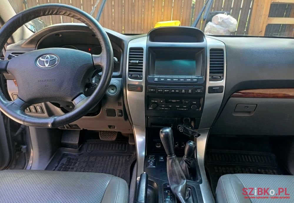 2007' Toyota Land Cruiser photo #4