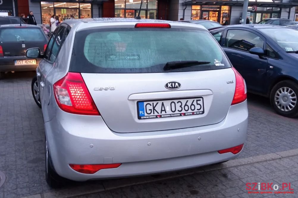 2010' Kia Ceed photo #4