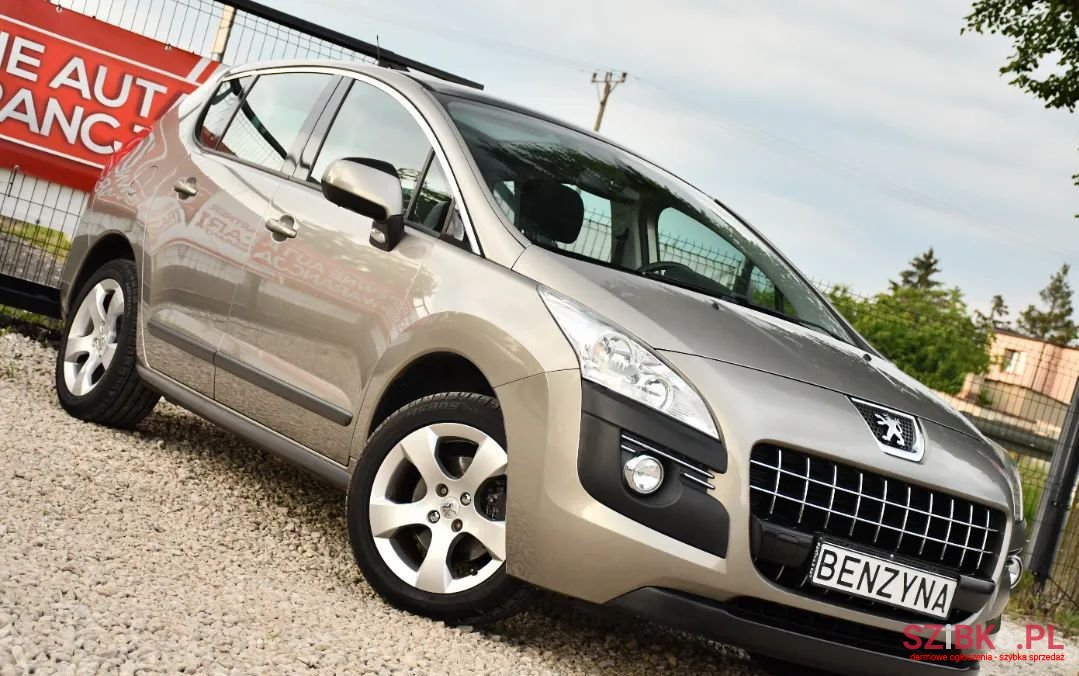 2011' Peugeot 3008 photo #1