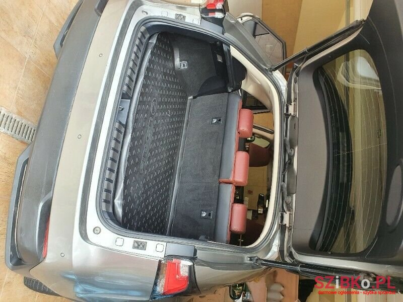 2015' Lexus NX300H photo #5