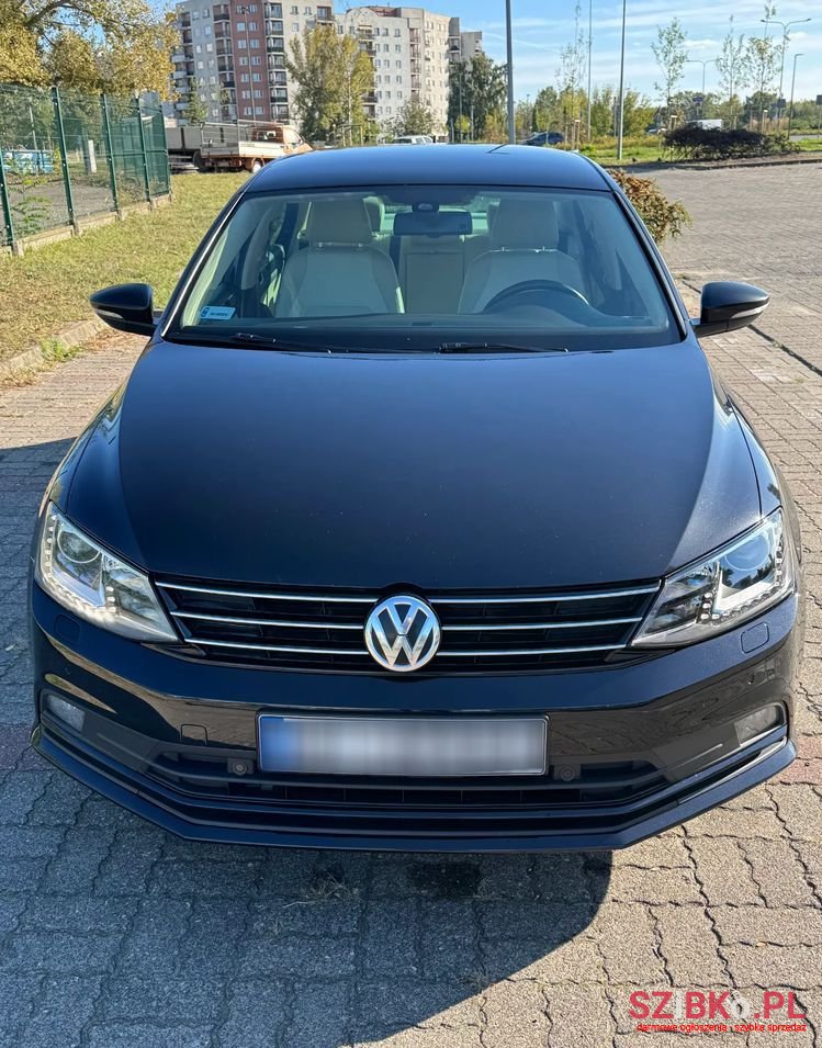 2015' Volkswagen Jetta photo #6