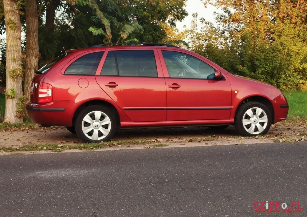 2007' Skoda Fabia photo #4