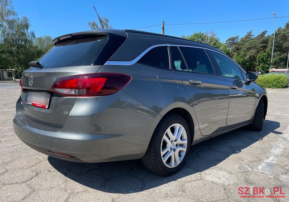 2018' Opel Astra photo #5