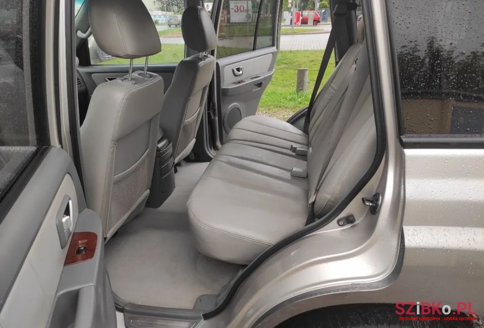 2005' Hyundai Terracan photo #4
