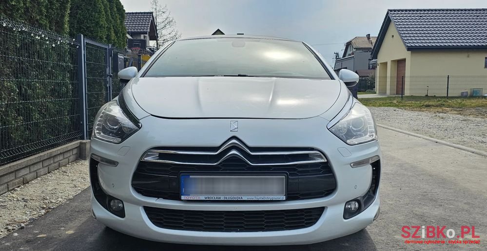 2012' Citroen DS5 photo #5