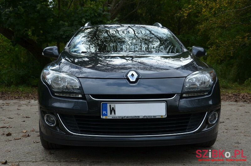 2012' Renault Megane photo #1