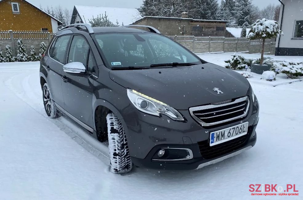 2013' Peugeot 2008 photo #3