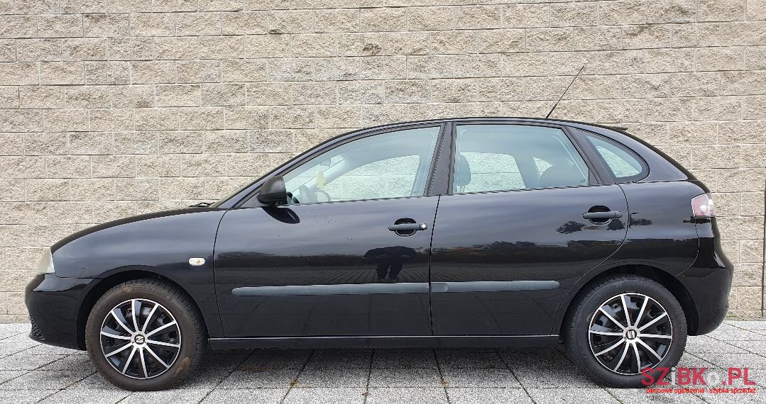 2008' SEAT Ibiza photo #2