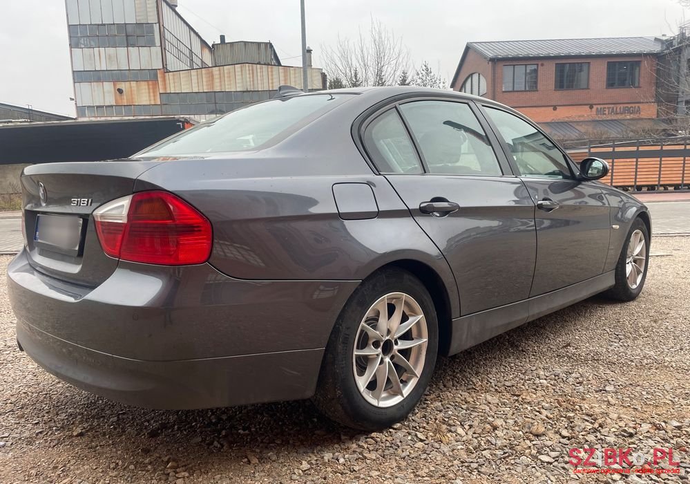 2008' BMW 3 Series 318I photo #3