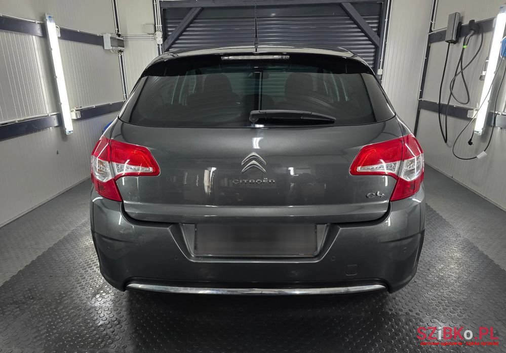 2011' Citroen C4 Vti 120 Style photo #5