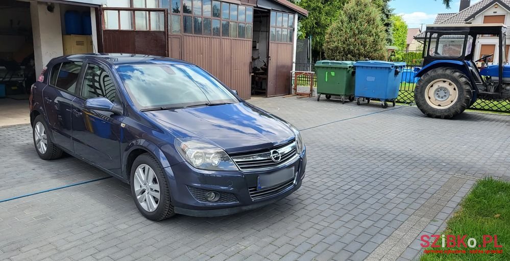 2007' Opel Astra Iii 1.7 Cdti Elegance photo #1