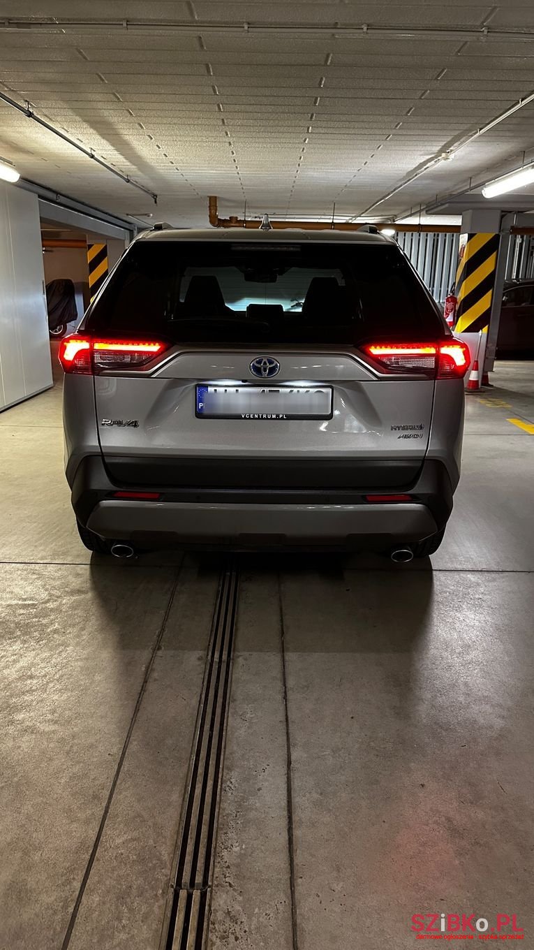 2020' Toyota RAV4 photo #4