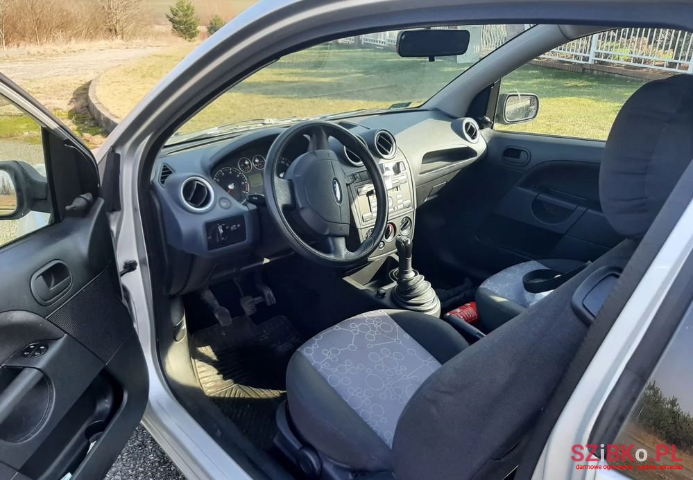 2006' Ford Fiesta 1.3 Ambiente photo #6