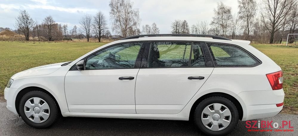 2016' Skoda Octavia photo #2