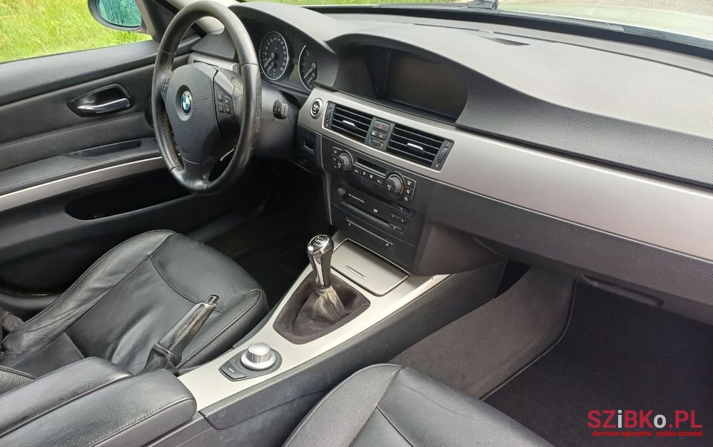 2006' BMW 3 Series 320I photo #2