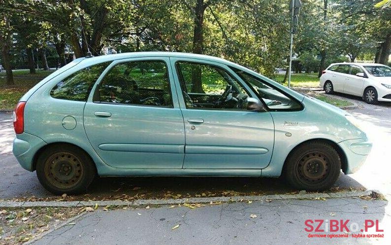 2002' Citroen Xsara Xsara Picasso photo #4