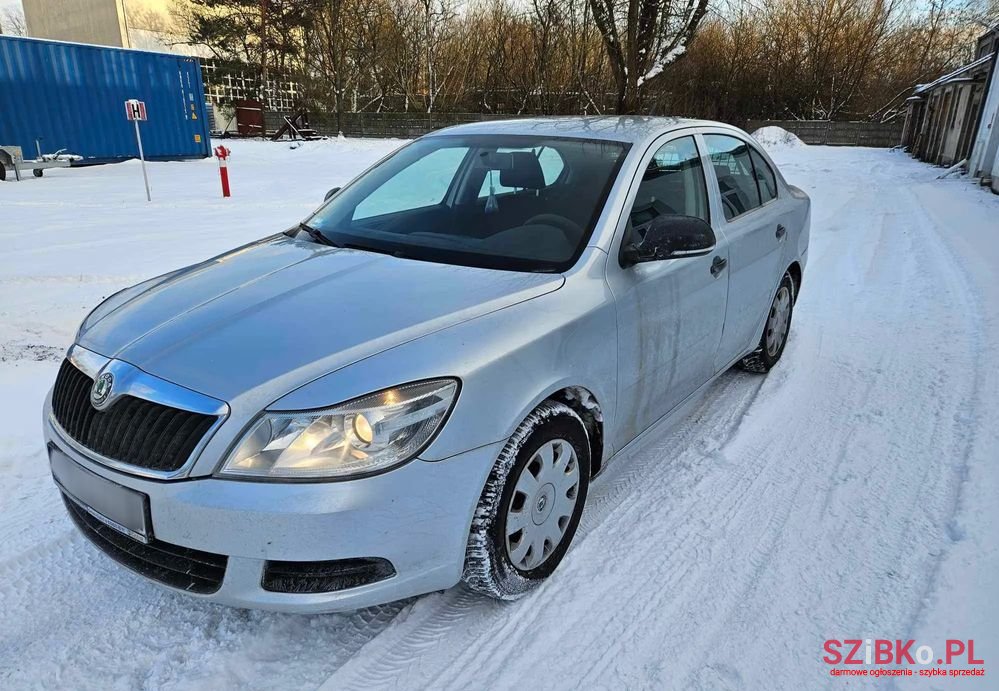 2009' Skoda Octavia photo #2