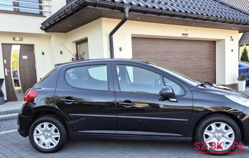 2011' Peugeot 207 1.4 Trendy photo #2