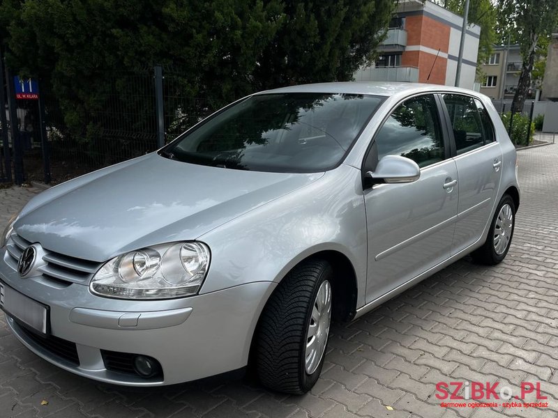 2007' Volkswagen Golf 1.4 Style photo #1