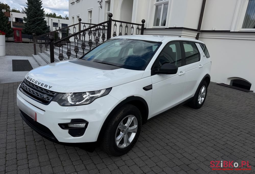 2017' Land Rover Discovery Sport photo #1