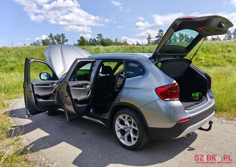 2011' BMW X1 photo #5
